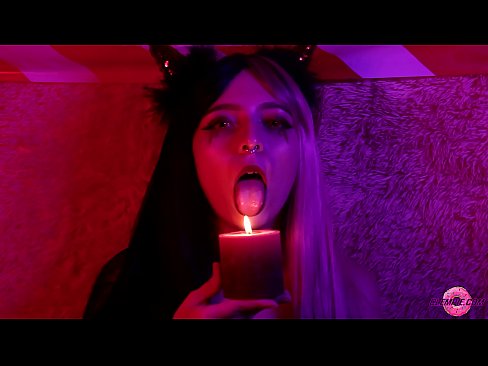 ❤️ Passionéierte Blowjob vum Sexy Succubus mat Mond Erfëllung ️ Sexvideo op lb.sexeey.ru ☑